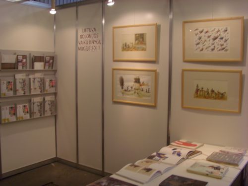 Stendas, skirtas Lietuvos dalyvavimui 2011 m. Nuotr. I. Mankevičienės