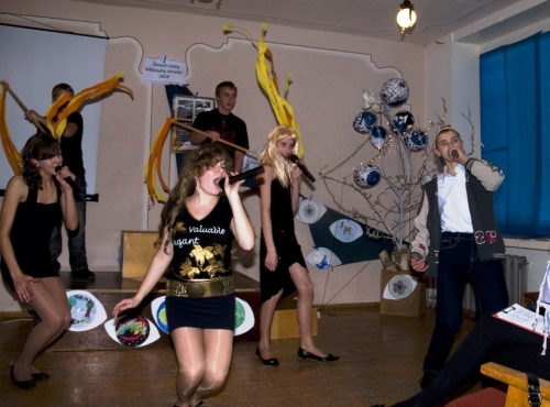 Linksmieji 'beždžioniukai'