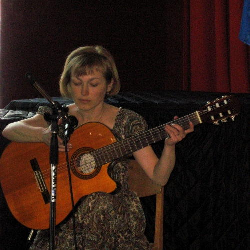 Dainų atlikėja Ilona Papečkytė