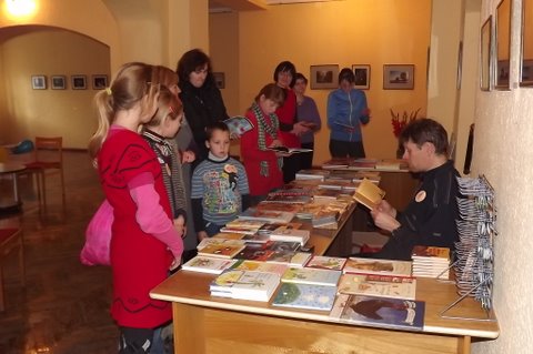 Saulius Valužis skaito pasaką