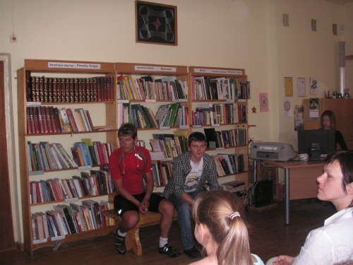 Svečiai atvyko į biblioteką