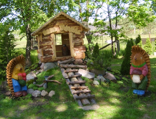 Skulptūra M. Vainilaičio pasakų motyvais. Nuotr. Aldonos Augustaitienės 