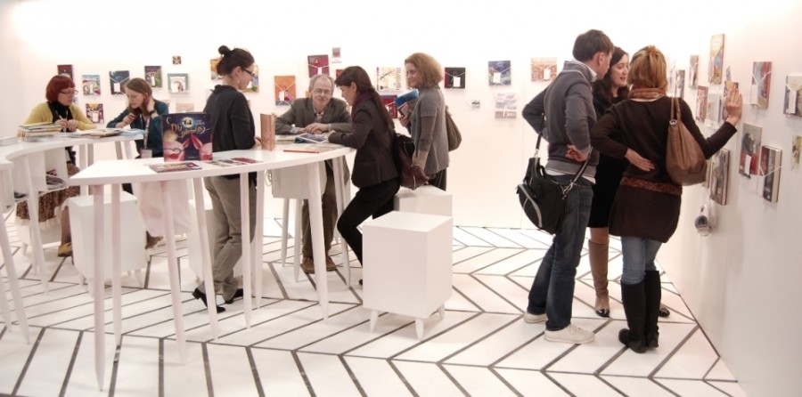 Lietuvos stendas Bolonijos knygų mugėje. Nuotrauka mugės rengėjų