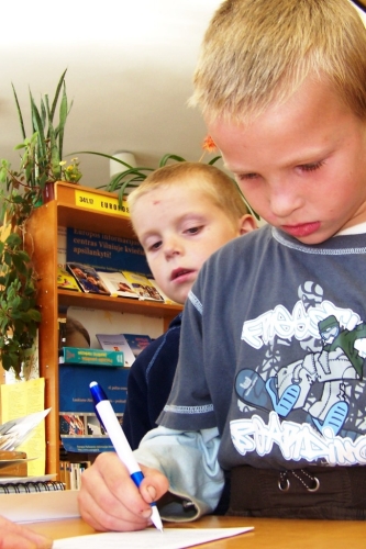 pasižadu laikytis bibliotekos taisyklių