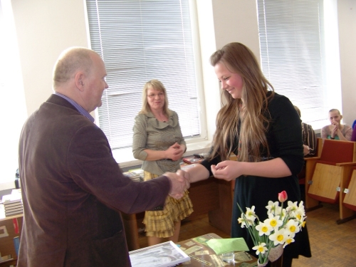 Rašytojo dovana geriausio skirtuko autorei