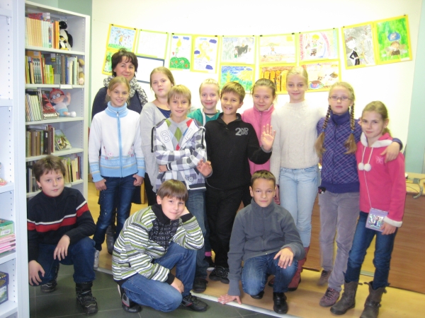 Piešinių autoriai su mokytoja