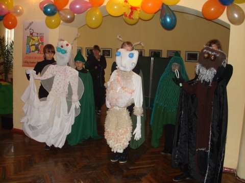 Vaidina Alizavos pagrindinės mokyklos moksleivės