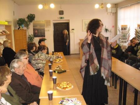 Maironio poeziją skaitė Šiaulių dramos teatro aktorė Nomeda Bėčiūtė